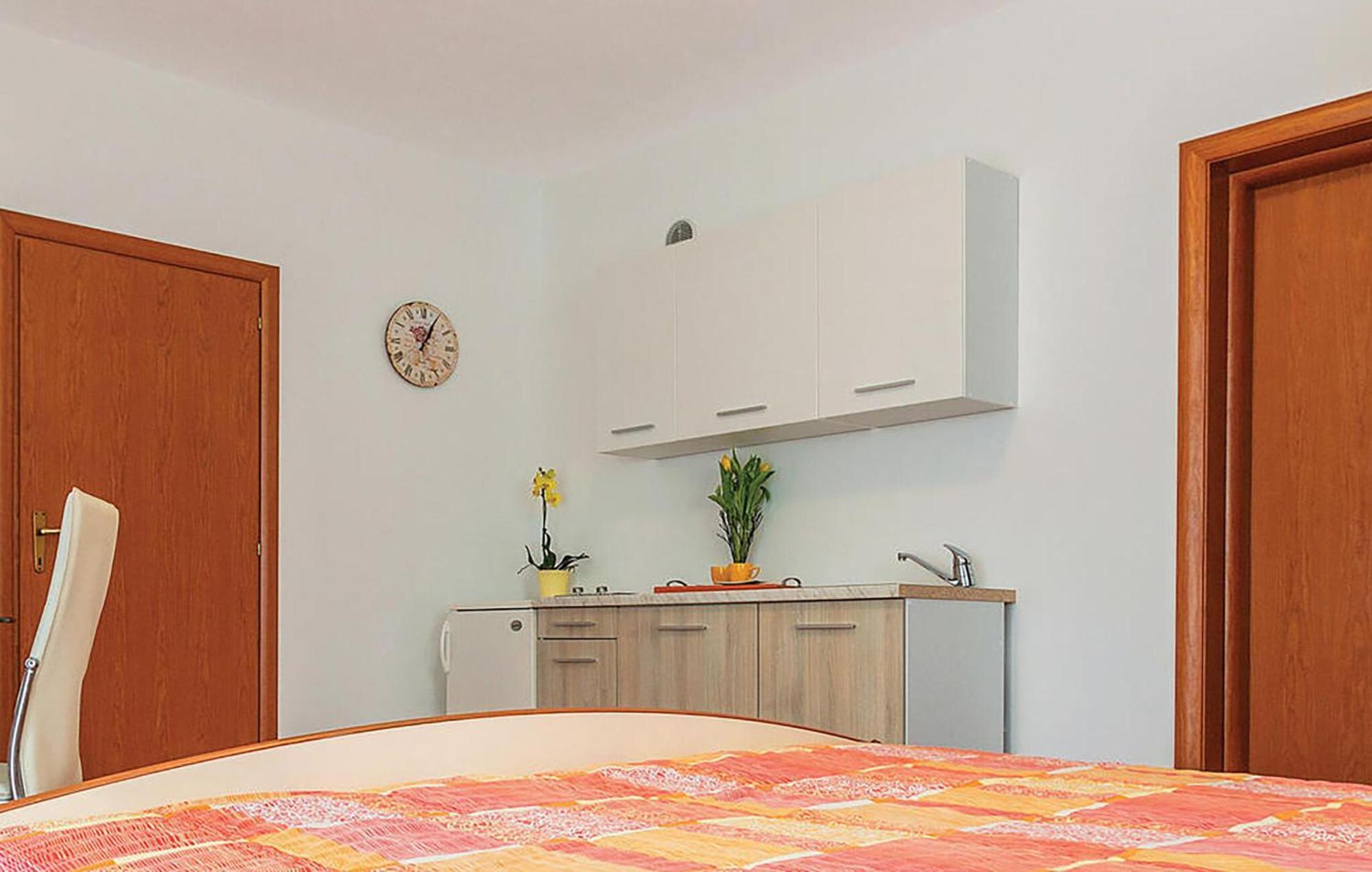 Gorgeous Apartment In Fazana With Wifi Eksteriør bilde